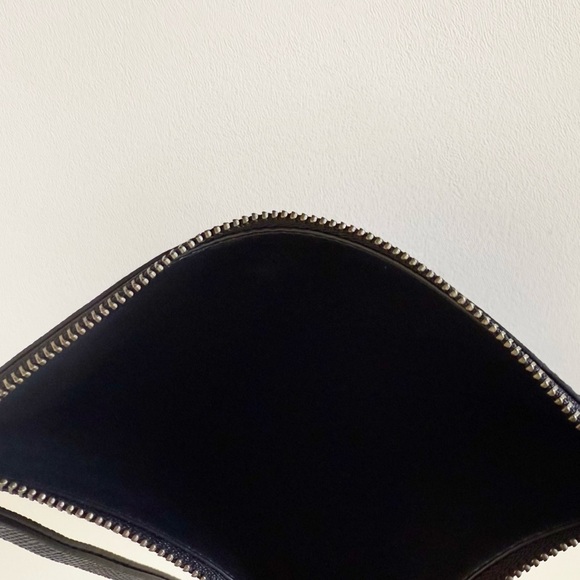 Rebecca Minkoff Wristlet Textured Leather Casual Classic Chic Minimal Black - Picture 5 of 7